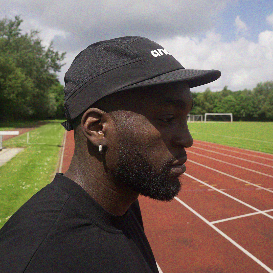 andire club cap on a side shot